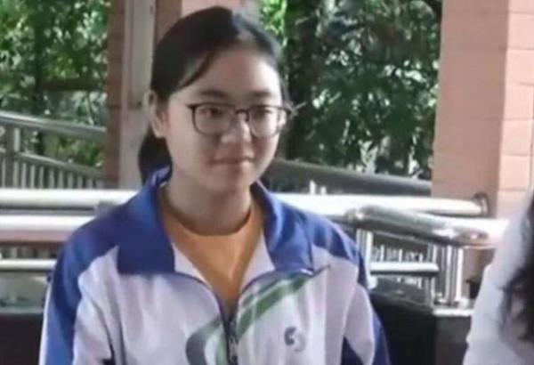 勵志女孩李欣雨：汶川地震讓她失去右手，高考625分考入華中師範