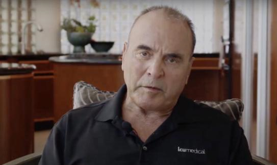 80年代，美國一母親為了救女兒，冒險移植狒狒心臟，結果怎樣？