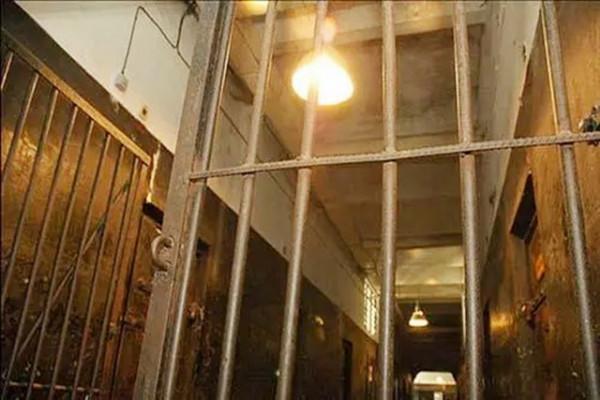 戴笠死後，唯一的孫女戴眉曼被留在大陸，後來過得怎麼樣？