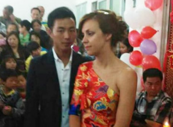 6年前,90後四川小夥楊灘,娶了80後英國女歌手,後來過得好嗎? 6年前,90後四川小夥楊灘,娶了80後英國女歌手,後來過得好嗎?