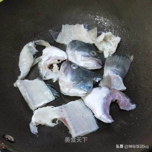 酸湯真的太有魔力了！酸爽過癮，超級下飯！熱乎乎的，太美味啦