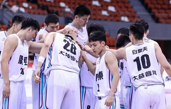 大勝29分!廣東兩節帶走湖北,時隔八年再進決賽,雙子星戰郭艾倫 大勝29分!廣東兩節帶走湖北,時隔八年再進決賽,雙子星戰郭艾倫