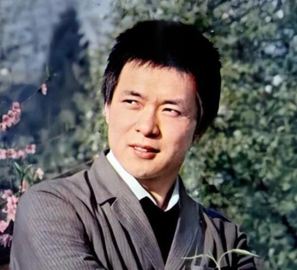 “鐵窗淚”遲志強“毀滅史”，他為何會落得今天這個下場？