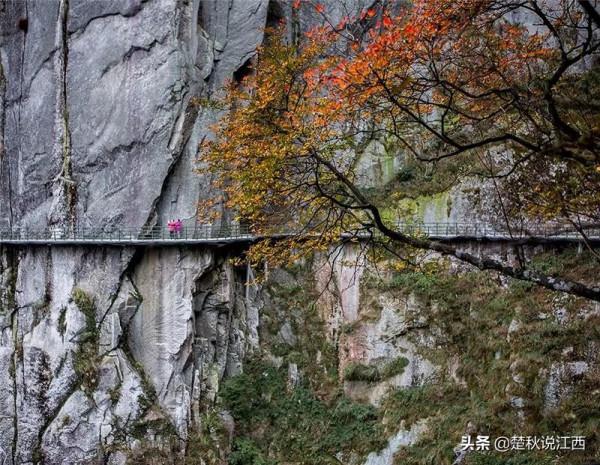 江西的這座山，與月亮有關，還帶著明月般朦朧的美