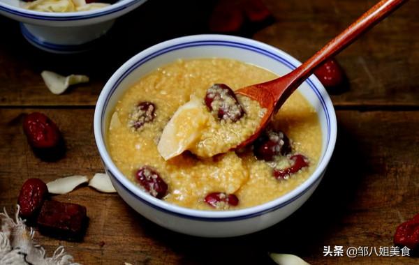 煮小米粥，牢記4點竅門，小米粥米油厚香味濃，比直接下鍋煮好喝
