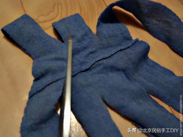 舊衣服丟了可惜！不如做一個漂亮的儲物筐，簡單而且實用