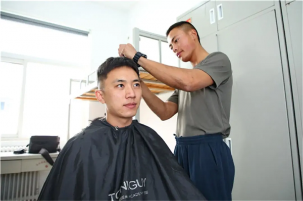 速來圍觀!第71集團軍“孔雀藍”淬火進行時 速來圍觀!第71集團軍“孔雀藍”淬火進行時