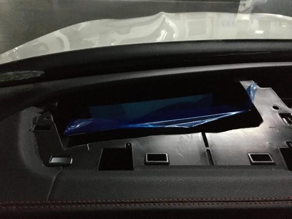 21款賓士GLS450改裝HUD抬頭顯示，什麼情況才會有重影？