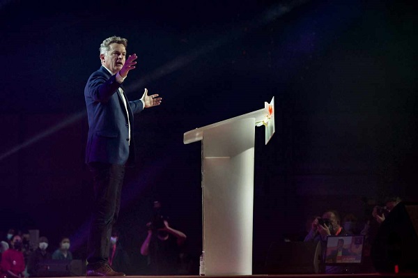 法世界報：法共候選人參加總統大選 宣稱將給左翼一個驚喜