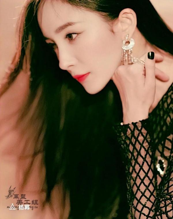 美麗的楊冪小姐姐來了 太漂亮了