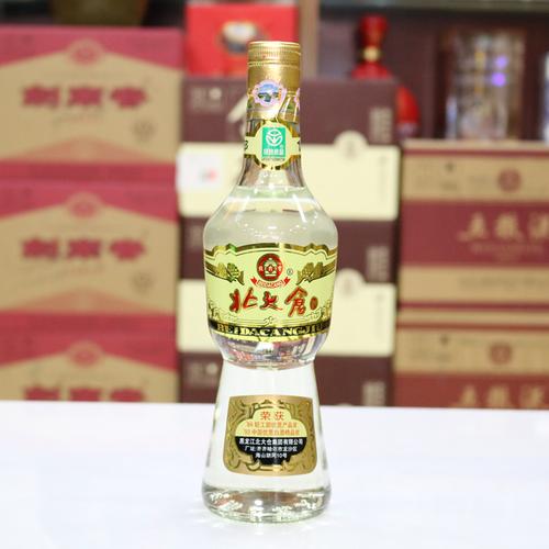 國內好喝不貴的3大&OpenCurlyDoubleQuote;裸瓶酒&rdquo;，都是純糧釀造，卻在超市無人問津