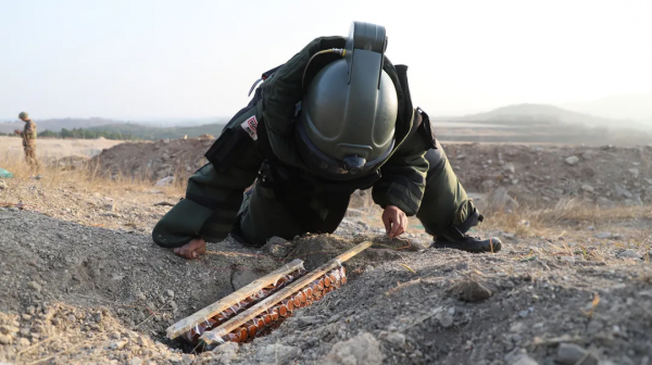 這位排爆一線的逆行者，來自第71集團軍“鐵骨硬旅”