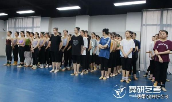 校園清零食活動 | 舞蹈藝考生再不減肥就來不及啦 校園清零食活動 | 舞蹈藝考生再不減肥就來不及啦