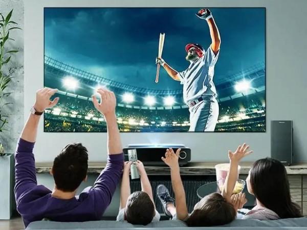 為了2022卡達世界盃，看了四年的電視必須換這個海信電視了