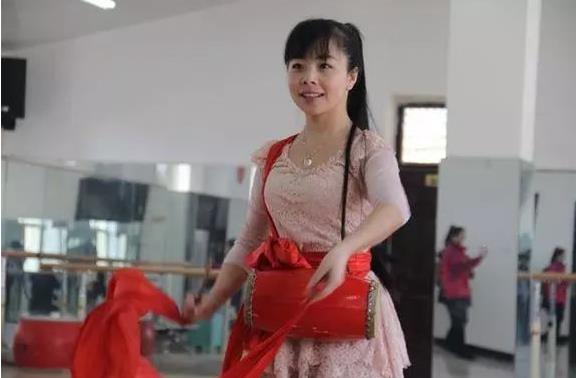 星光過去13年，大衣哥生活糟心，山楂妹拒絕認親，其他人怎麼樣了