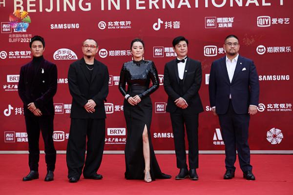 第11屆北京國際電影節開幕，鞏俐、吳京、佟麗婭等電影人亮相紅毯