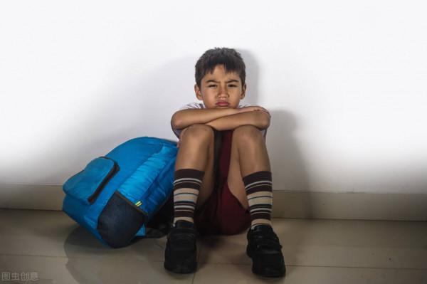 孩子寫作業拖拉磨蹭,可能是習得性無助,也是讓人一事無成的黑手 孩子寫作業拖拉磨蹭,可能是習得性無助,也是讓人一事無成的黑手