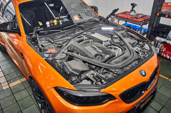 寶馬M2C改裝CMST透明碳纖維機蓋