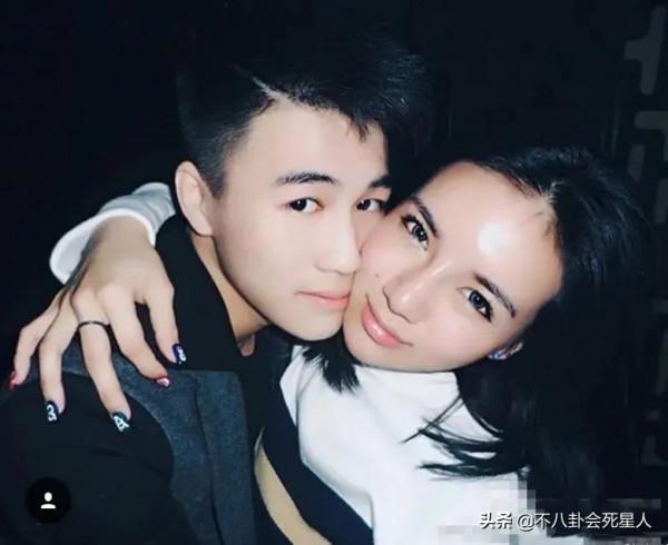 何猷君前任帶4歲兒子改嫁,出身百億豪門,比奚夢瑤得四太太歡心 何猷君前任帶4歲兒子改嫁,出身百億豪門,比奚夢瑤得四太太歡心