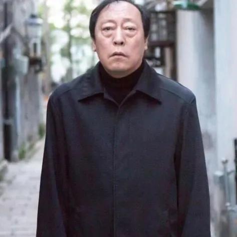 《假日暖洋洋2》搞笑三人組