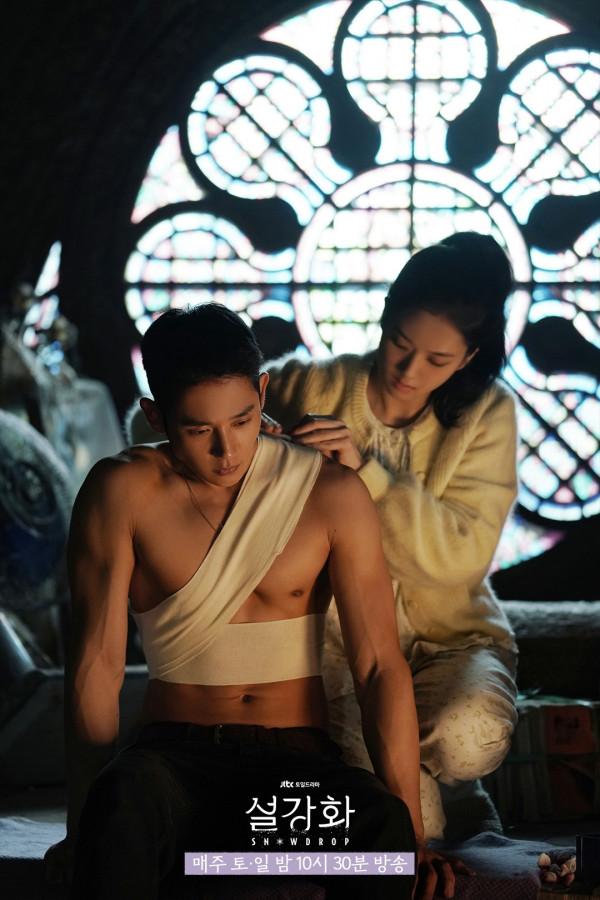 第一部劇就演主角的韓星盤點