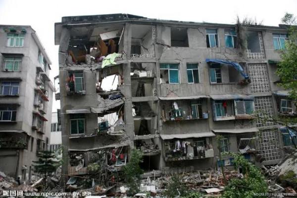 地震時的“活命三角”