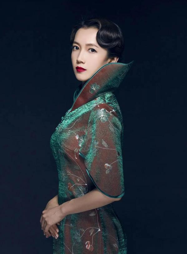 《別惹白鴿》裡飾演李力的演員鞏容爾，成熟魅力俘獲一眾網友