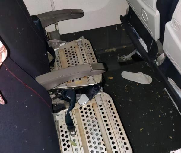 中華晚報 | 法航班起火畫面曝光、法國召回大使後美澳表態、中國駐里約總領館遭男子投擲爆炸物...... 中華晚報 | 法航班起火畫面曝光、法國召回大使後美澳表態、中國駐里約總領館遭男子投擲爆炸物......