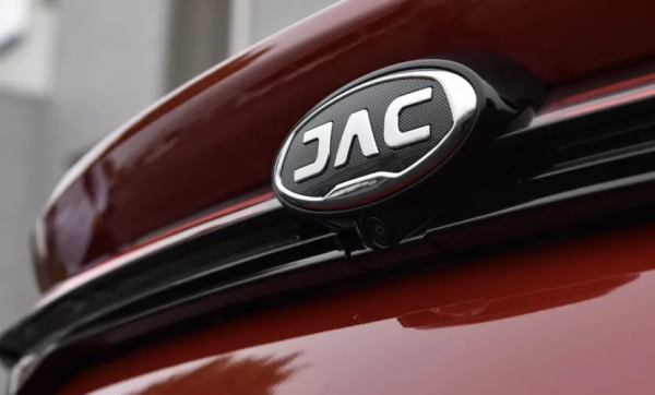 勞斯萊斯電動車諜照曝光；江淮汽車回應將與華為合作造車