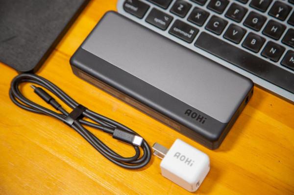 聊一款支援雙向65W快充的移動電源：AOHi 充電寶評測分享