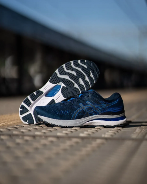 行走的中流砥柱！一篇教你ASICS跑鞋怎麼選