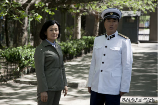 “草原仙子”娜仁花：14歲出道49歲拿影后，與名導結婚18年零緋聞