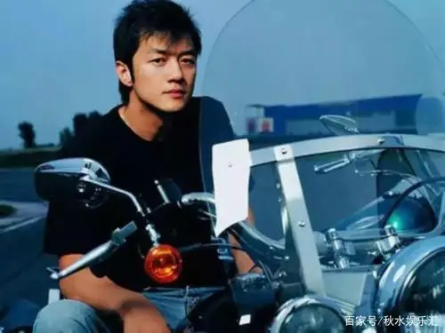 李亞鵬欠債4000萬後，挖走李子柒團隊當起網紅？曾兩度被罵