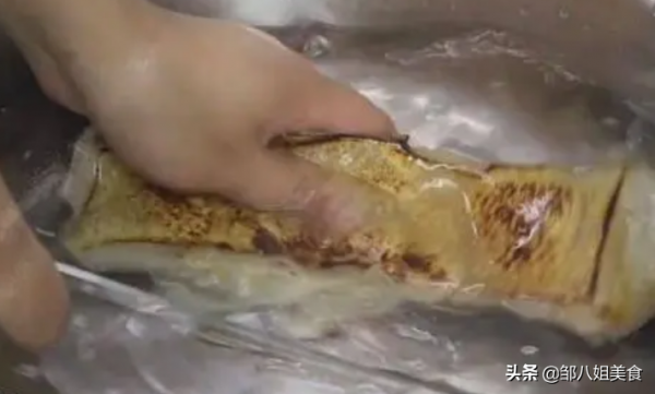 過年做梅菜扣肉，掌握好4點竅門，誰做都成功，酥爛不膩香氣濃郁