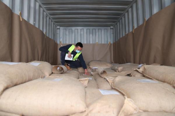 從餐廳老闆到咖啡經銷商——四川小夥張仁全的非洲創業記