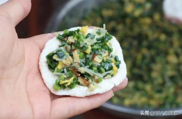 天涼了多蒸包子，分享一款好吃的素包子，香而不膩，營養高易消化