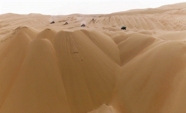 在“死亡之海”建公路 | 科普央企那些事兒