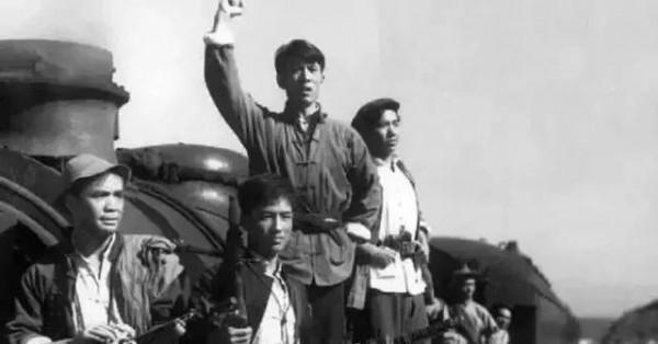 成立鐵道游擊隊,立功行賞卻嫌官職太小,逃離組織結局天壤之別 成立鐵道游擊隊,立功行賞卻嫌官職太小,逃離組織結局天壤之別