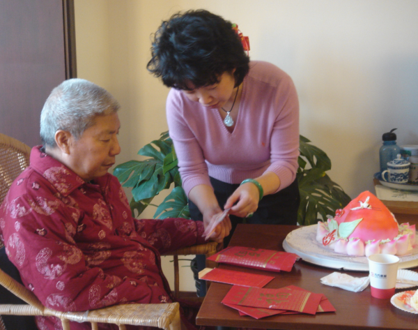 從央視主持人到特型演員，黃薇經歷了4次轉折