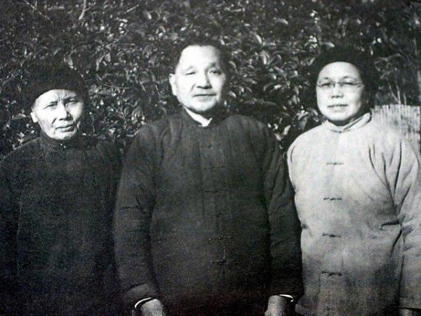 夏伯根:鄧小平的繼母,兩人僅差5歲,卻不離不棄半個世紀 夏伯根:鄧小平的繼母,兩人僅差5歲,卻不離不棄半個世紀