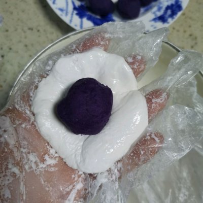 早上不知道吃什麼，一碗紫薯餅全搞定