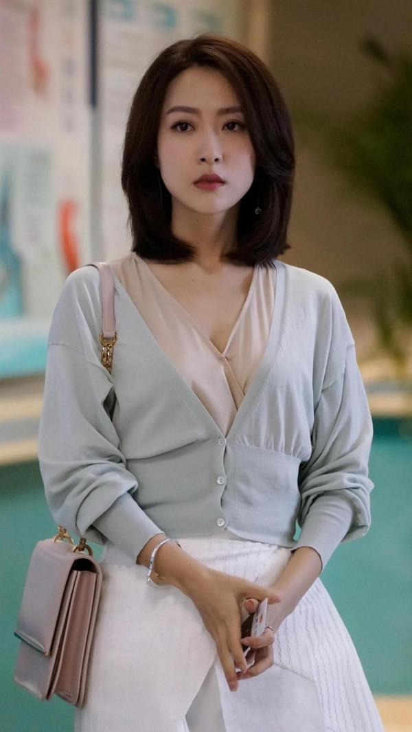 四位最經典的古典圓臉美女,古色古香,擁有最適合生活在古代的臉 四位最經典的古典圓臉美女,古色古香,擁有最適合生活在古代的臉