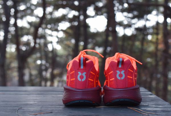 體驗跑步的樂趣-R2雲跑緩減震馬拉松長跑網面運動鞋 體驗跑步的樂趣-R2雲跑緩減震馬拉松長跑網面運動鞋