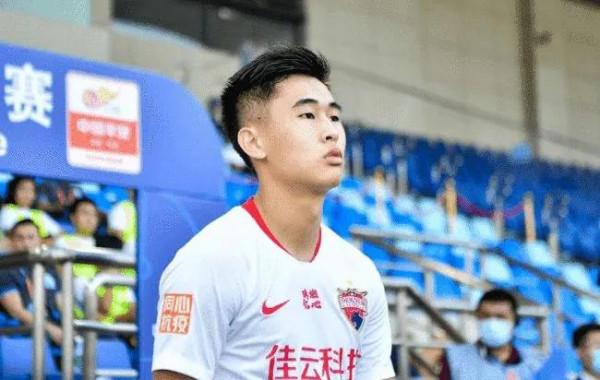 足壇6則:曾誠神勇,拉波爾塔攬責,女足新帥難選,孔蒂難來曼聯 足壇6則:曾誠神勇,拉波爾塔攬責,女足新帥難選,孔蒂難來曼聯