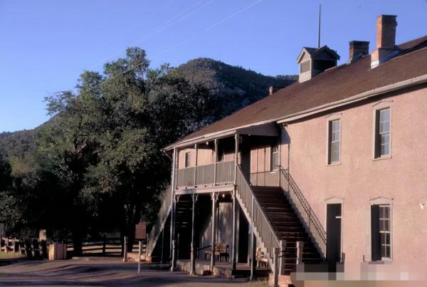 奧巴馬為啥會喜歡《老亨利》這樣的西部片? 奧巴馬為啥會喜歡《老亨利》這樣的西部片?