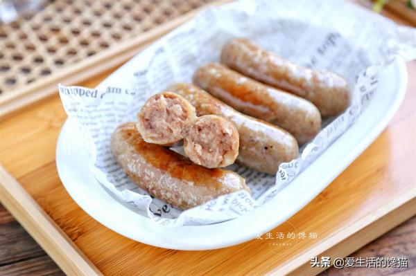 自制脆皮腸，Q彈多汁，方法簡單易學，皮脆肉嫩，比買的好吃