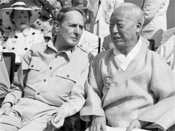 抗美援朝尾聲，韓國政府不願籤停戰，毛主席一條密令韓國乖乖屈服