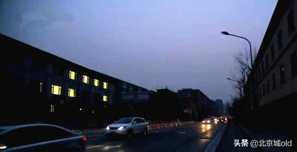 老北京明清晚事,淺談四九城裡的第一次,不為人知的魔幻晚清 老北京明清晚事,淺談四九城裡的第一次,不為人知的魔幻晚清