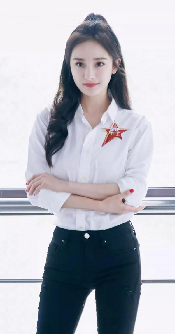 楊冪美照一冊，欣賞