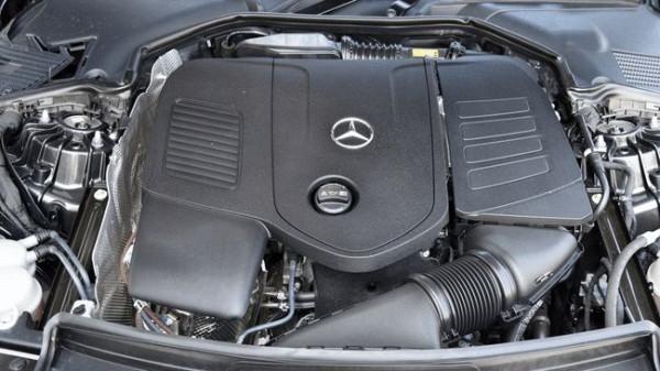 全系1.5T的國產全新賓士C級,哪個版本好? 全系1.5T的國產全新賓士C級,哪個版本好?